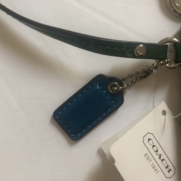 Coach Park Signature Medium Wristlet in Khaki & Ivy (Green) - Picture 6 of 16